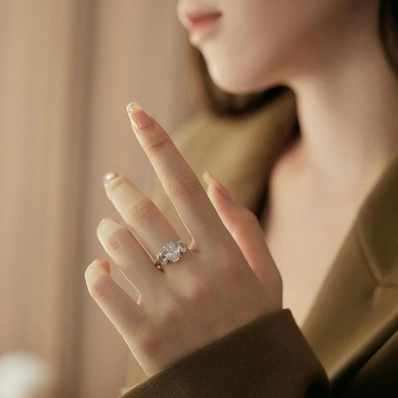 Blythe Dreifaltigkeit Oval Ring